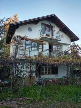 Продажба на имоти в с. Планиница, област Перник - изображение 1 