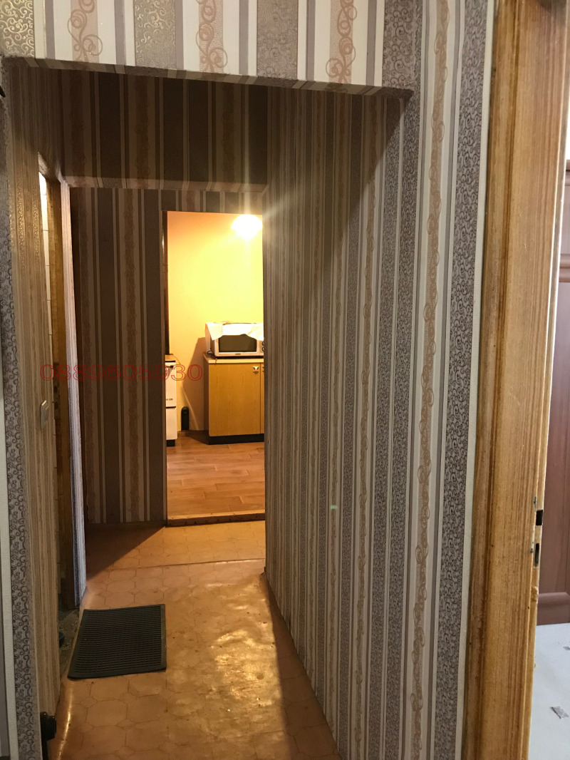 Продава 2-СТАЕН, гр. Етрополе, област София област, снимка 11 - Апартаменти - 52844159