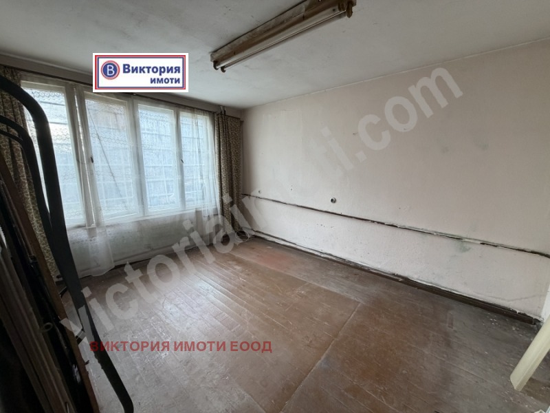 Продава КЪЩА, гр. Велико Търново, Акация, снимка 2 - Къщи - 52737008