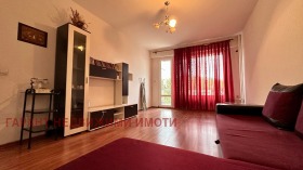 1 quarto Trendafil 2, Gabrovo