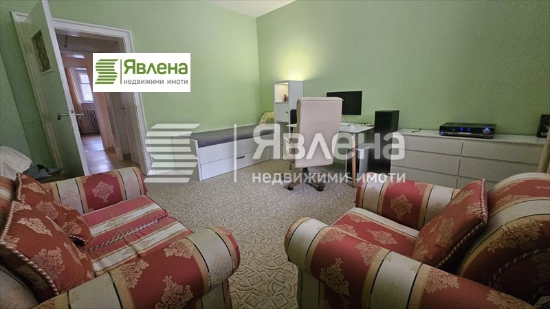 Продава 3-СТАЕН, гр. София, Докторски паметник, снимка 2 - Aпартаменти - 49535409