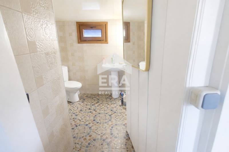 Продава КЪЩА, с. Божевци, област Сливен, снимка 11 - Къщи - 53602378