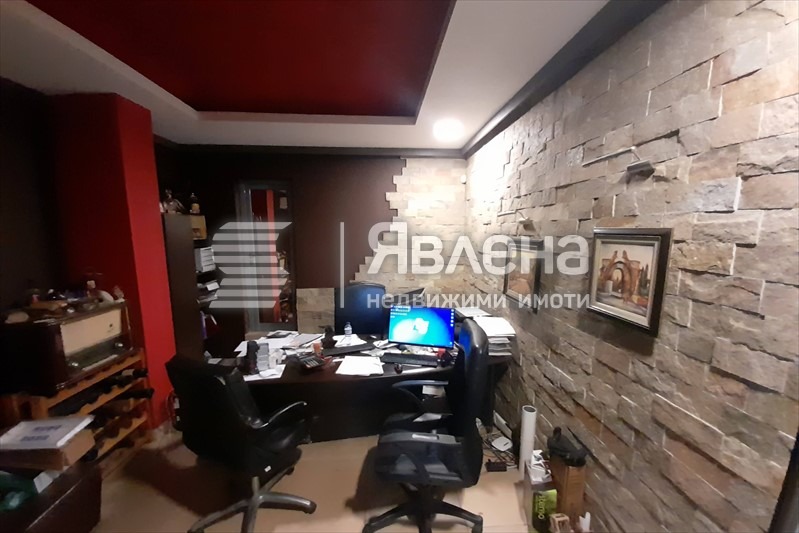 Til salg  Butik Plovdiv , Marasha , 258 kvm | 83494185