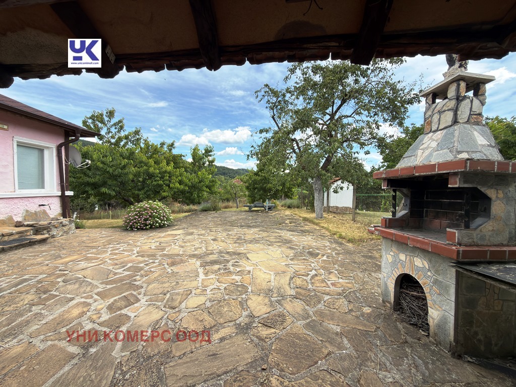Продава КЪЩА, с. Банище, област Перник, снимка 5 - Къщи - 55268206