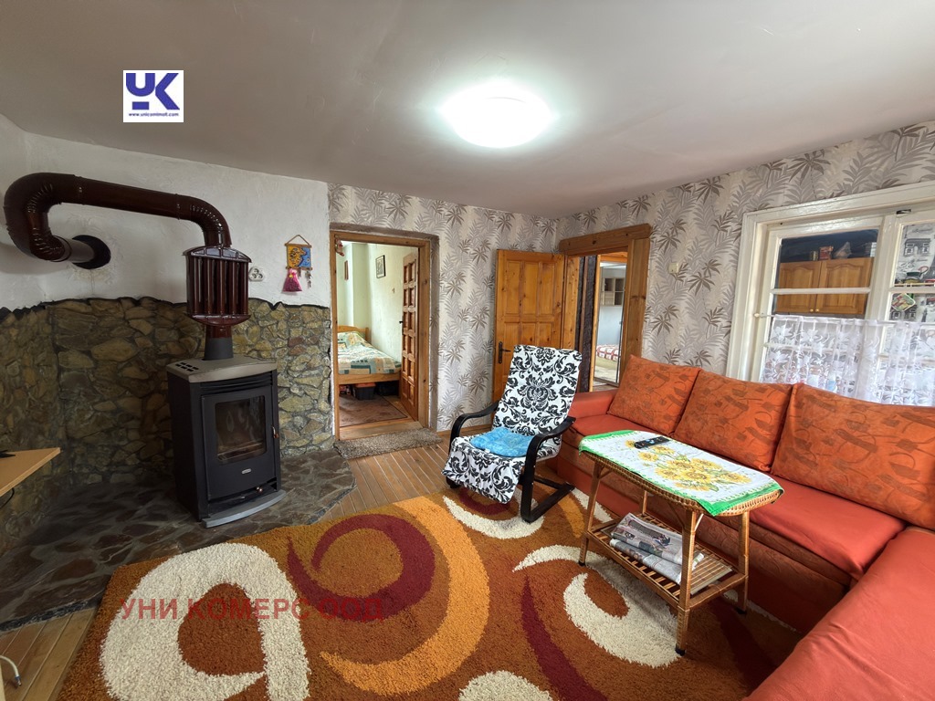 Продава КЪЩА, с. Банище, област Перник, снимка 7 - Къщи - 55268206