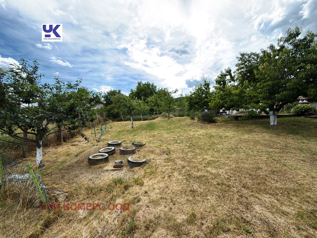 Продава КЪЩА, с. Банище, област Перник, снимка 13 - Къщи - 55268206