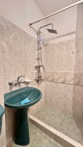 Продава 2-СТАЕН, град Габрово, Трендафил 2 • 120000 лв. / 61355.03 € • 38650124 9