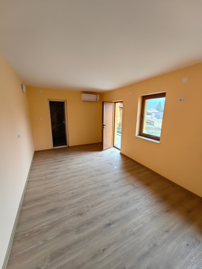 Продава КЪЩА, гр. Мездра, област Враца, снимка 9 - Къщи - 53287017