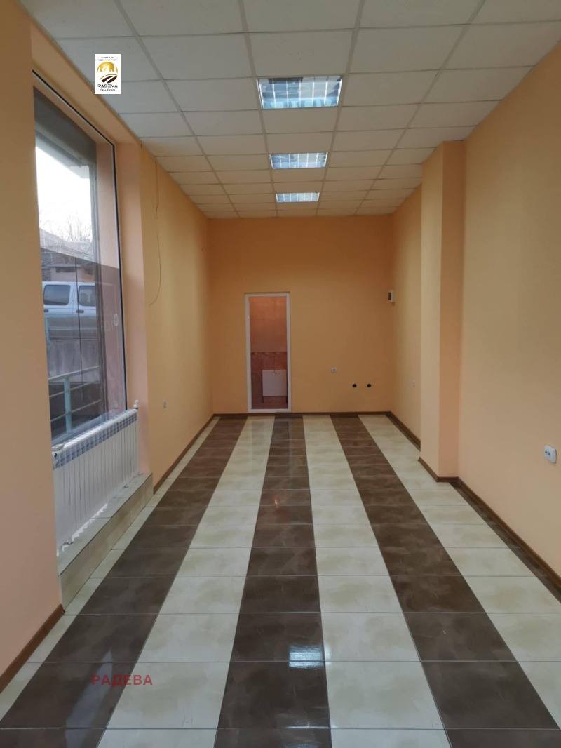 Te koop  Winkel Ruse , Zdravets , 37 m² | 76284530