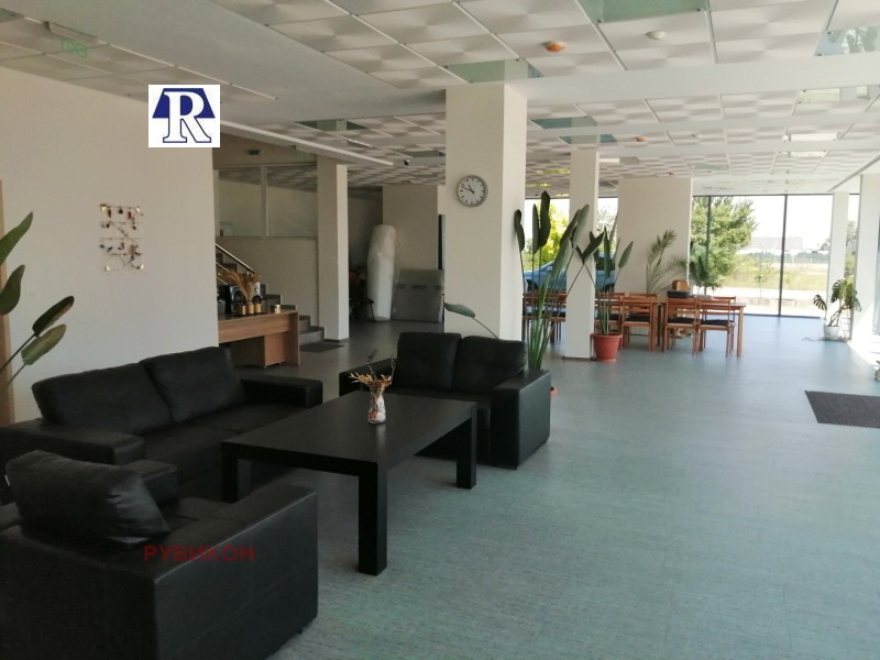 Продава  Пром. помещение, град Пловдив, Южен • 2 300 000 EUR • ID 99181986 — holmes.bg - [1] 