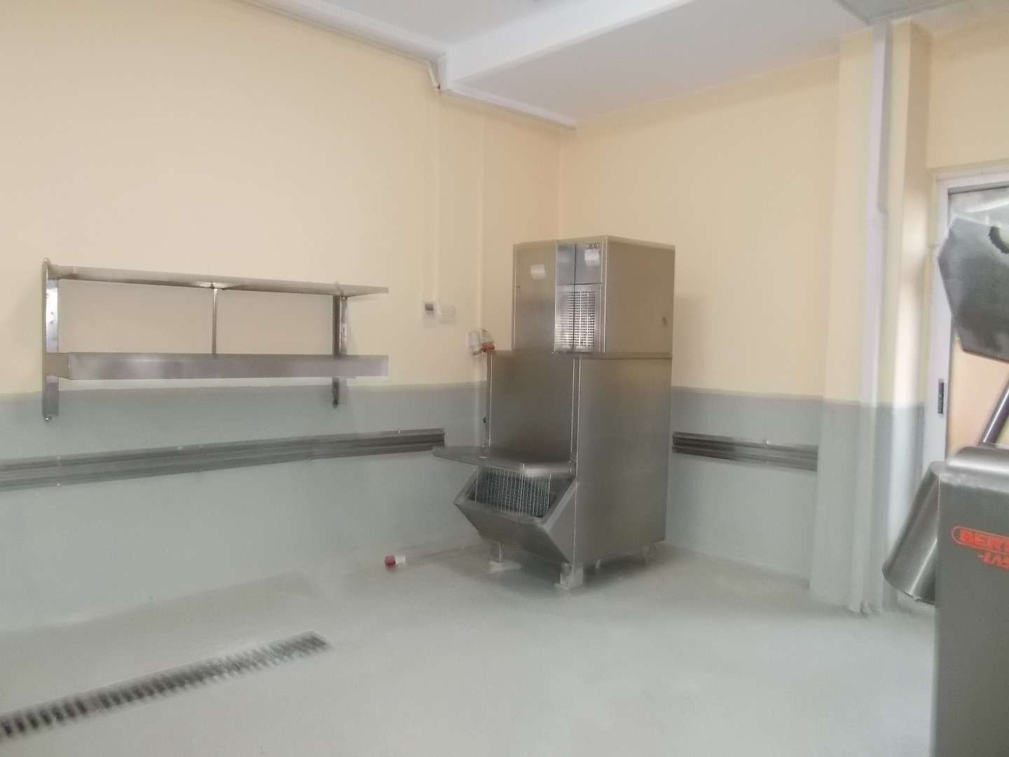 Продава БИЗНЕС ИМОТ, гр. Варна, Западна промишлена зона, снимка 11 - Други - 55954122