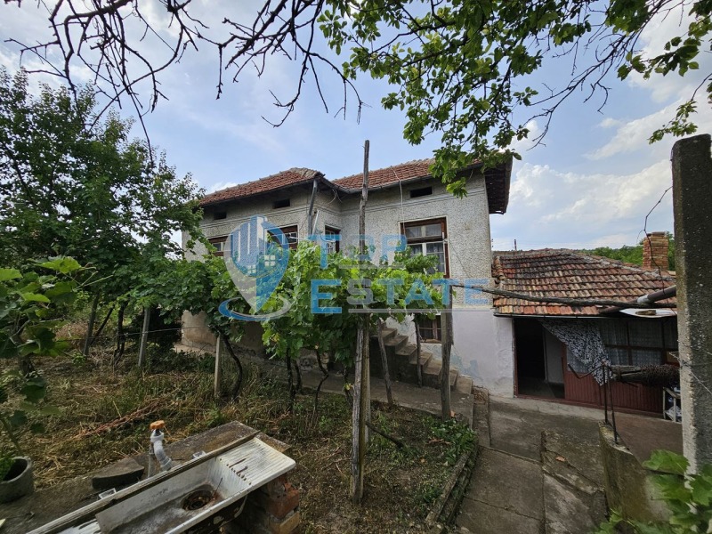Продава КЪЩА, с. Димча, област Велико Търново, снимка 2 - Къщи - 46459220