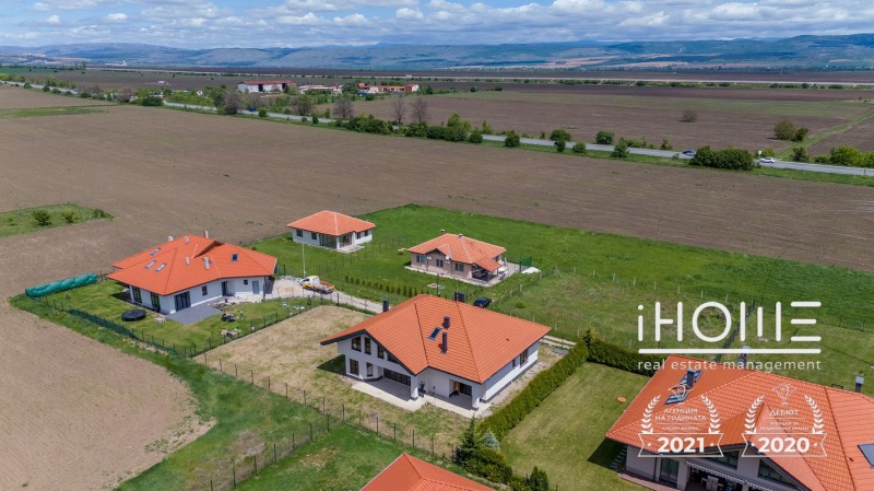 Продава  Къща област София , с. Хераково , 400 кв.м | 33723098 - изображение [8]