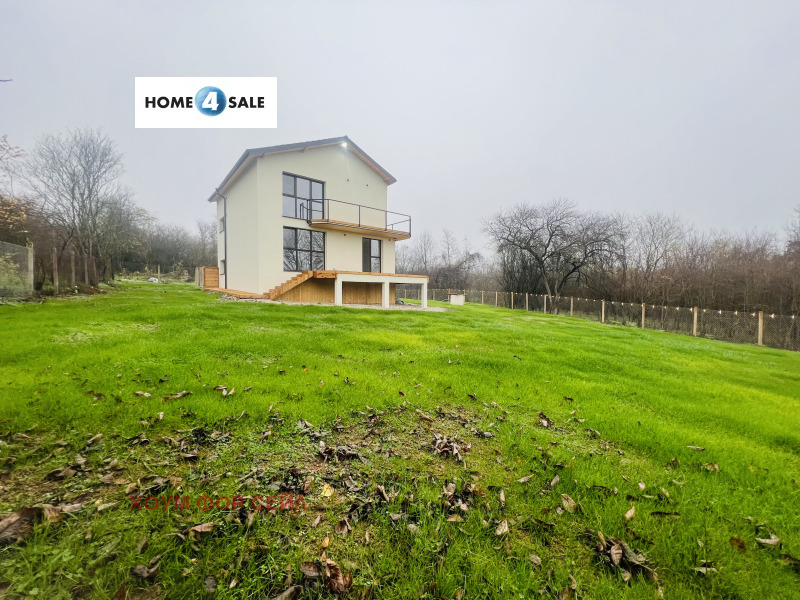 Продава КЪЩА, гр. Правец, област София област