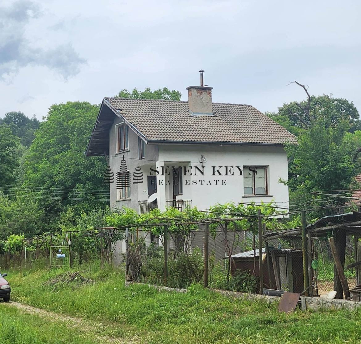 Продава КЪЩА, с. Горна Гращица, област Кюстендил