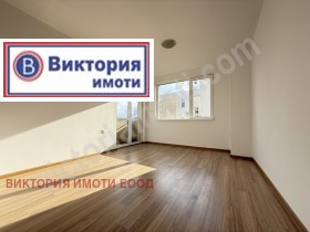 2-стаен град Велико Търново, Акация 9