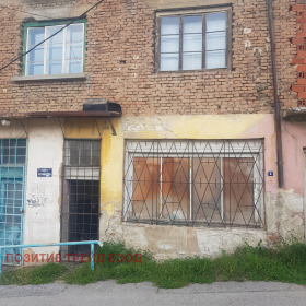 Продажба на имоти в гр. Бобов дол, област Кюстендил - изображение 19 