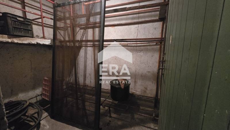 Продава МНОГОСТАЕН, гр. Велико Търново, Център, снимка 9 - Апартаменти - 52221903