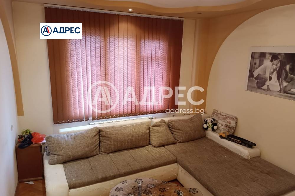 Продава 2-СТАЕН, гр. Разград, Център, снимка 2 - Апартаменти - 54111323