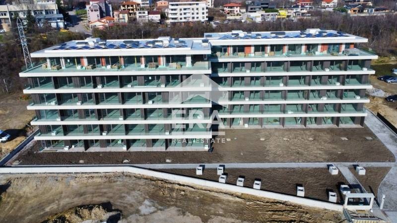 Продава 3-СТАЕН, гр. Шумен, Пазара, снимка 2 - Апартаменти - 48390634