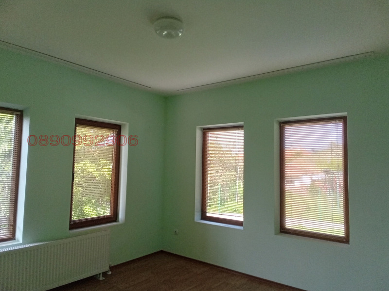 Продава КЪЩА, гр. Шипка, област Стара Загора, снимка 13 - Къщи - 53030881