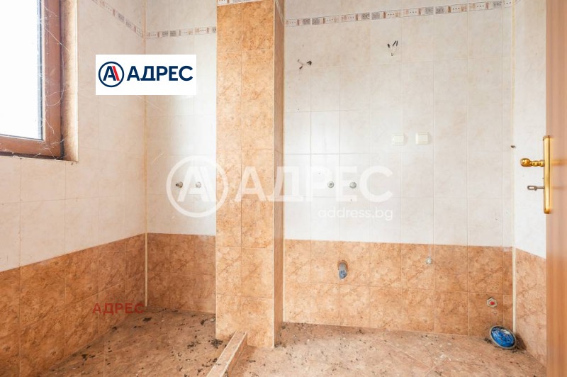 Продава КЪЩА, с. Църква, област Добрич, снимка 6 - Къщи - 53172965