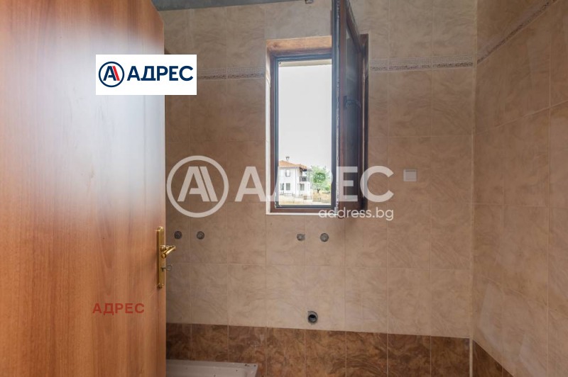 Продава КЪЩА, с. Църква, област Добрич, снимка 8 - Къщи - 53172965