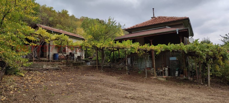 Продава КЪЩА в област София, с. Смолско - 44 кв.м / 47 000 € » 91 924.01 лв.