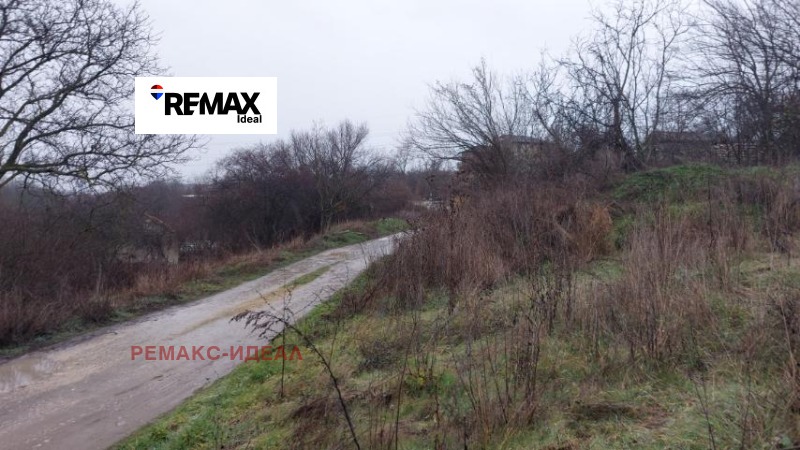 Продава ПАРЦЕЛ в град Варна, Владислав Варненчик 1 - 1058 кв.м / 50 000 € » 97 791.50 лв., РЕМАКС-ИДЕАЛ