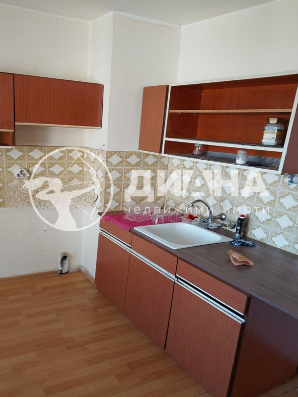 Продава 3-СТАЕН, гр. Пловдив, Кършияка, снимка 2 - Aпартаменти - 46887468