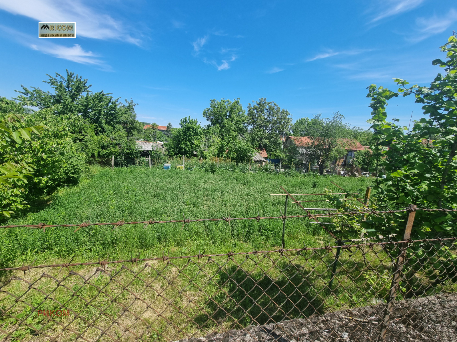 Продава ПАРЦЕЛ, с. Тученица, област Плевен
