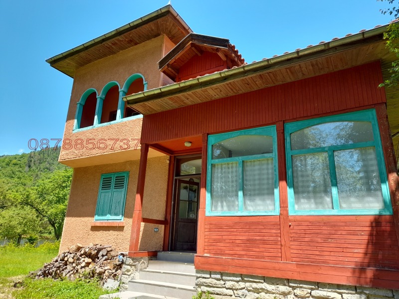 Продава КЪЩА в област Ловеч, с. Рибарица - 180 кв.м / 169 000 € » 330 535.27 лв.