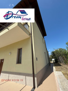 Haus m-t Zelenika, Warna 4