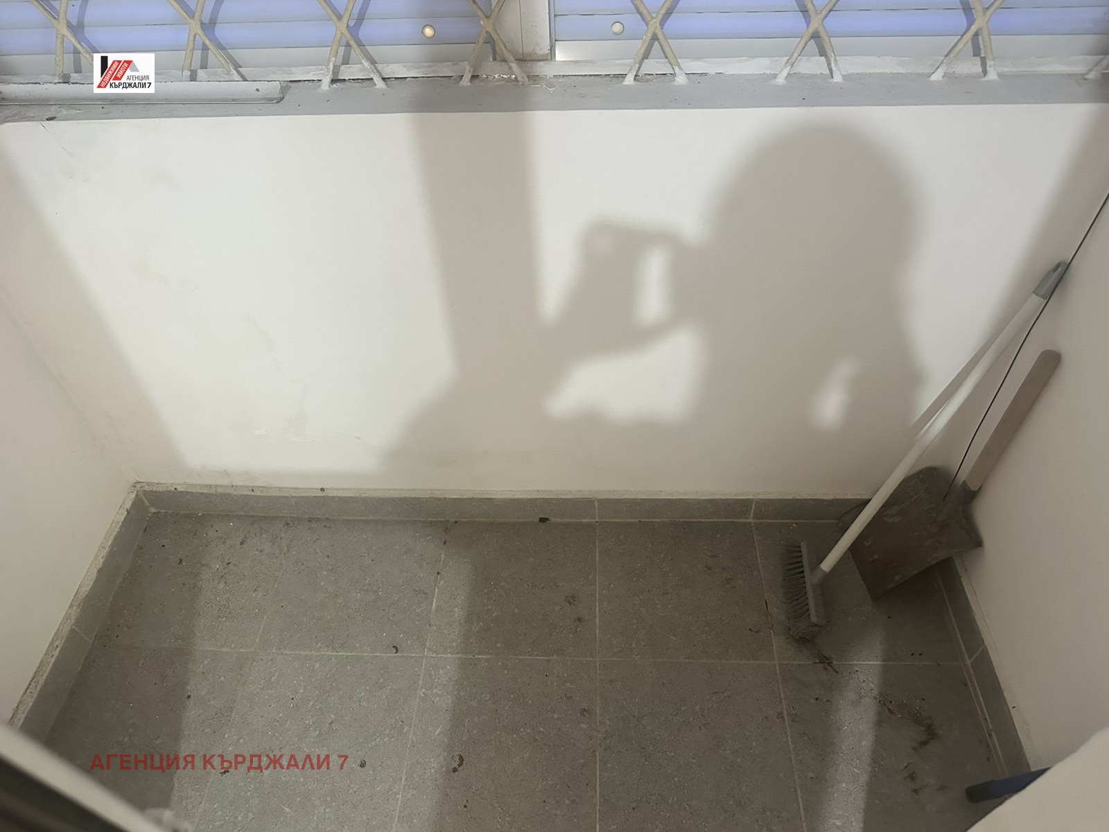 Продава 2-СТАЕН, гр. Кърджали, Център, снимка 11 - Апартаменти - 54695612