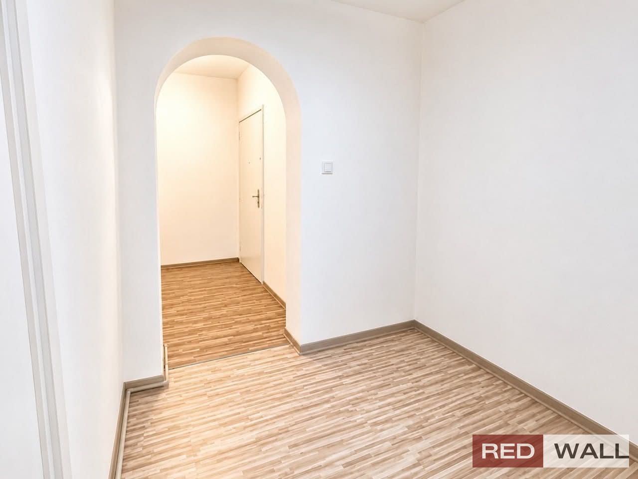Продава МНОГОСТАЕН, гр. Варна, Аспарухово, снимка 5 - Апартаменти - 55737442
