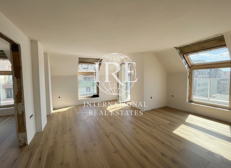 Продава 3-СТАЕН, град Варна, Гранд Мол • 175000 € / 342270.25 лв. • 94375905 1