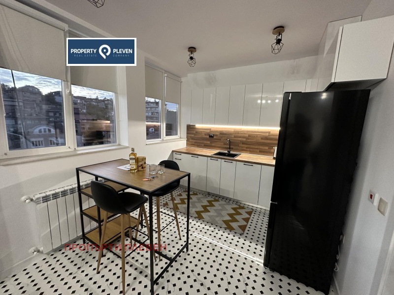 Продава 3-СТАЕН, гр. Плевен, Идеален център, снимка 2 - Апартаменти - 52812646