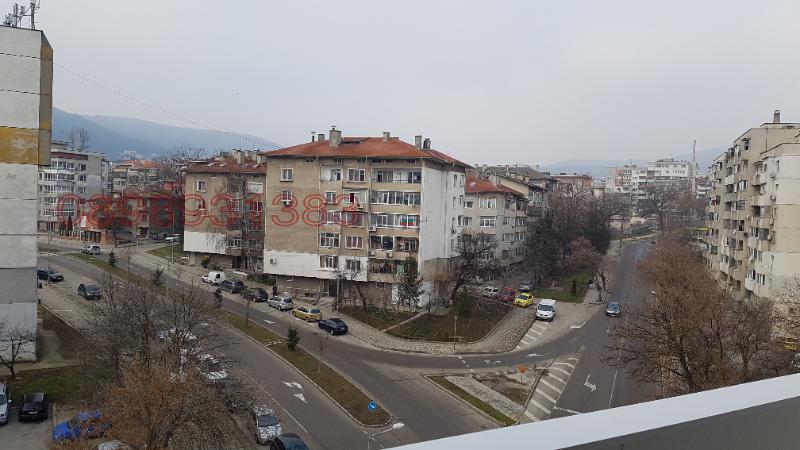 Продава МНОГОСТАЕН, гр. Шумен, 5-ти полк