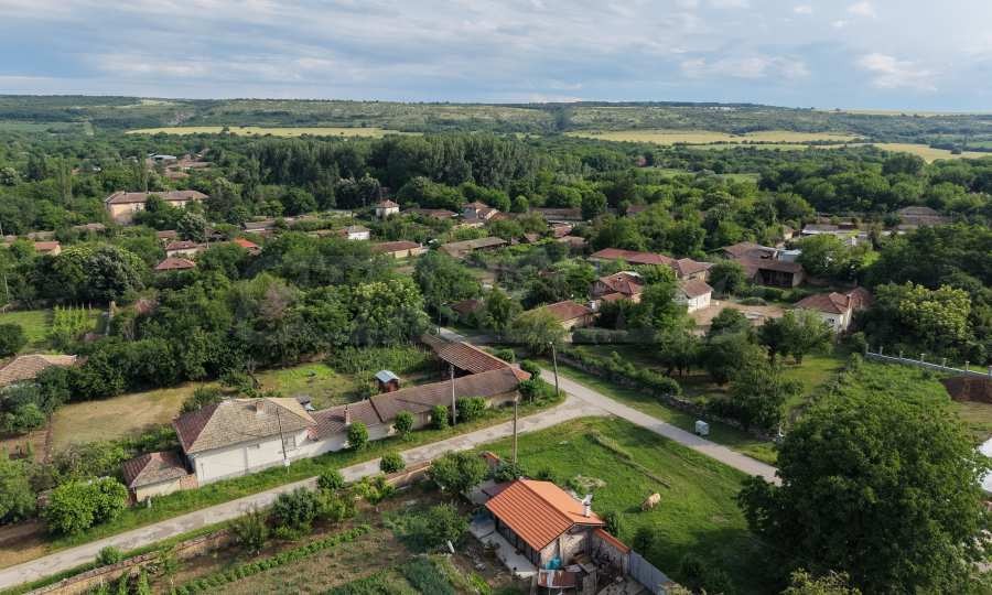 Продава КЪЩА, с. Хотница, област Велико Търново, снимка 2 - Къщи - 55825133