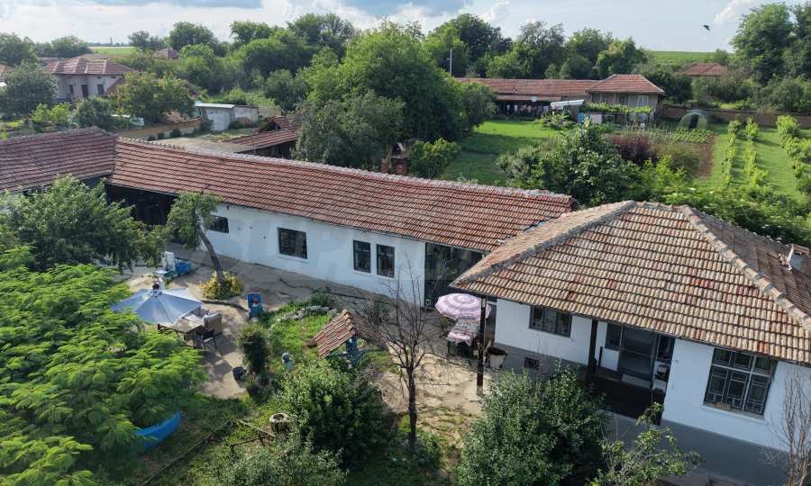 Продава КЪЩА, с. Хотница, област Велико Търново