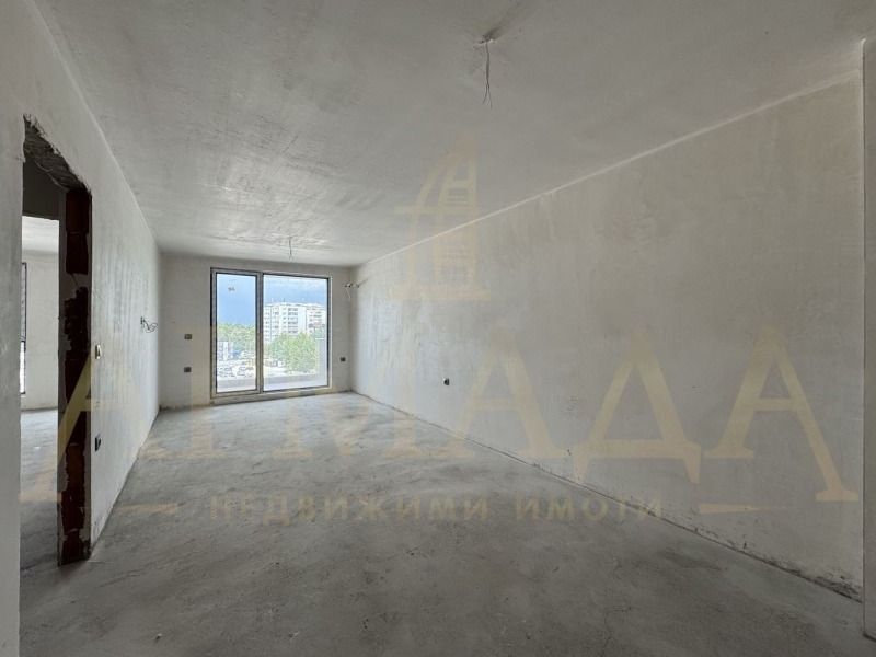 En venta  1 dormitorio Plovdiv , Karshiyaka , 70 metros cuadrados | 46681303