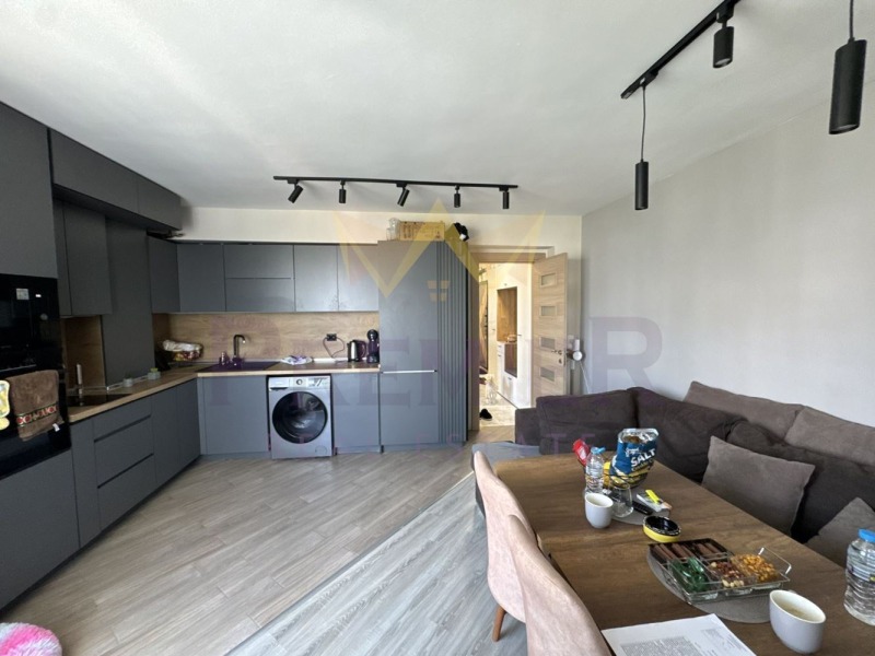 Продава  3-стаен град Варна , Владислав Варненчик 1 , 88 кв.м | 90109046 - изображение [2]