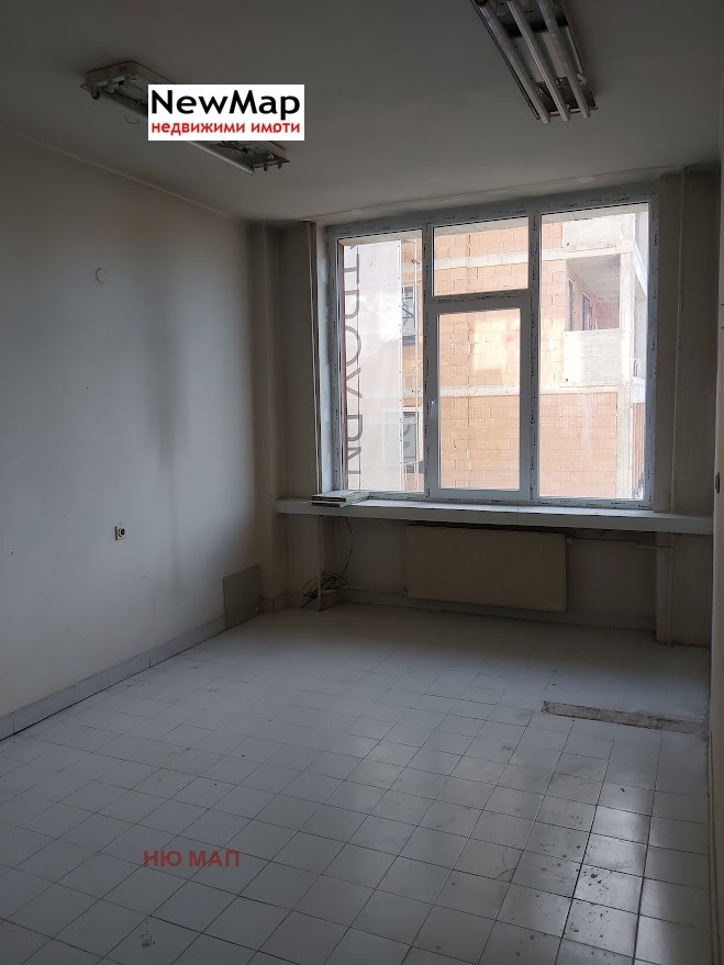 Продава  Офис град Плевен , Идеален център , 248 кв.м | 79567291 - изображение [4]