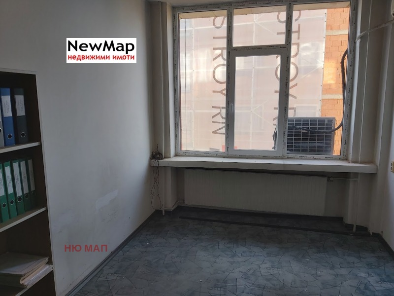 Продава  Офис град Плевен , Идеален център , 248 кв.м | 79567291 - изображение [3]