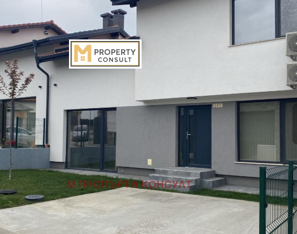 Продава КЪЩА, гр. Плевен, Сторгозия