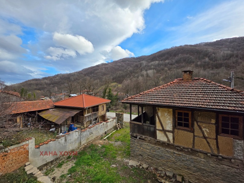 Продава КЪЩА, с. Бели Осъм, област Ловеч, снимка 3 - Къщи - 53081928