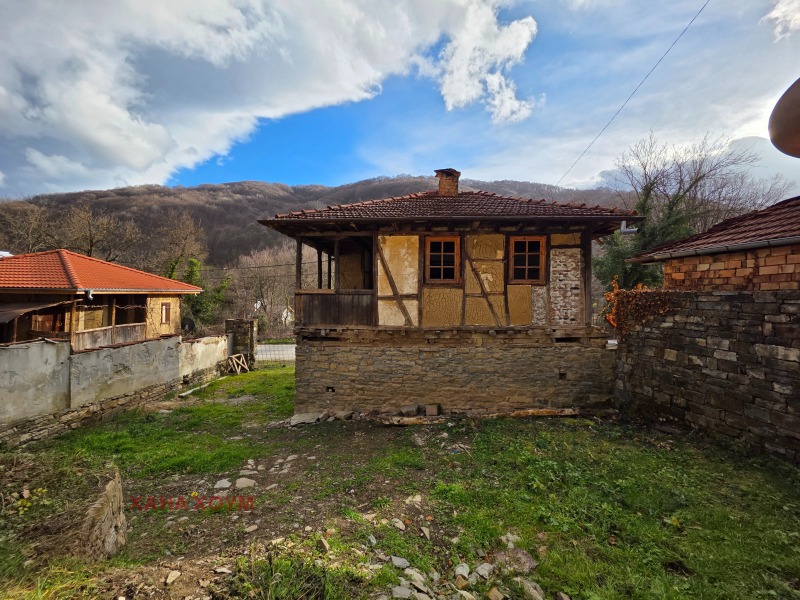 Продава КЪЩА, с. Бели Осъм, област Ловеч, снимка 5 - Къщи - 53081928