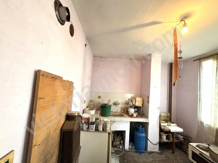 Продава 3-СТАЕН, гр. Велико Търново, Бузлуджа, снимка 3 - Апартаменти - 55660323