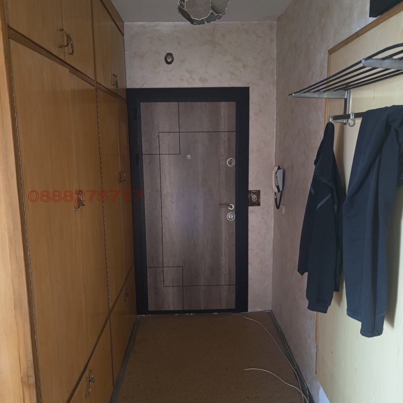 Продава 2-СТАЕН в град Шумен, Добруджански - 72 кв.м / 110 000 € » 215 141.30 лв.