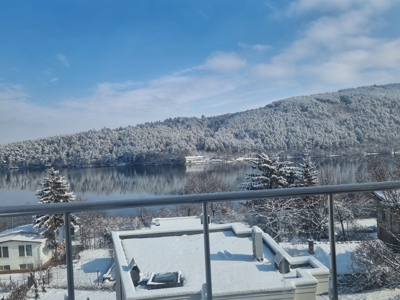 Продава МНОГОСТАЕН в град София, с. Панчарево - 159 кв.м / 689 000 € » 1 347 566.87 лв.